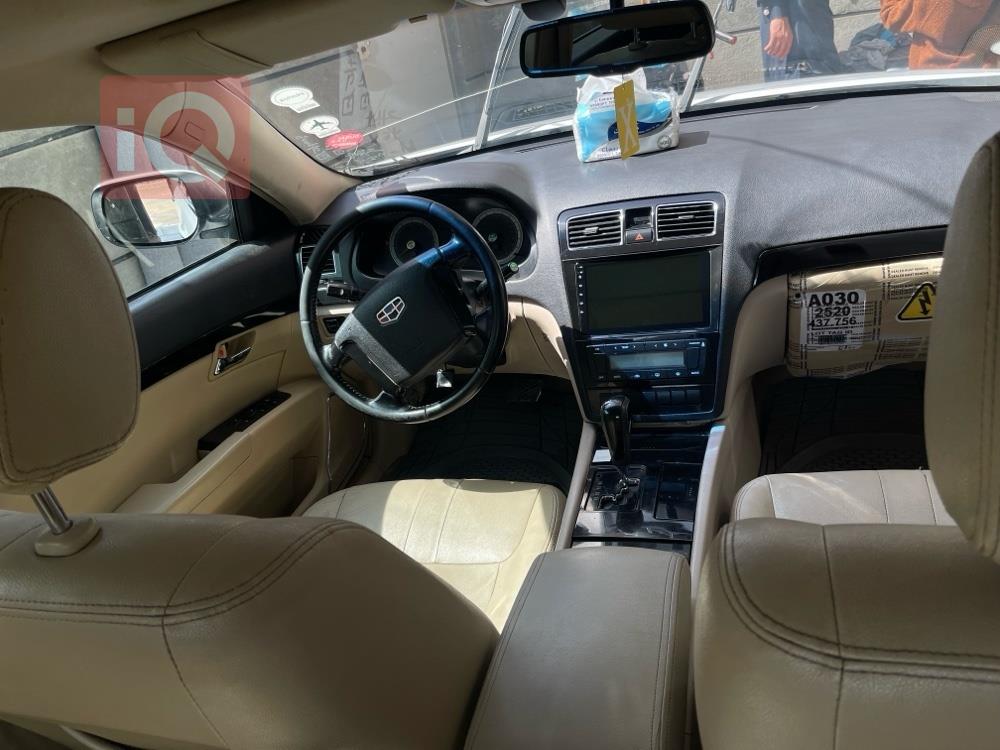 جيلي امجراند EC8